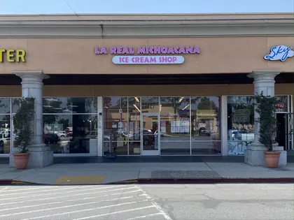 La Real Michoacana Ice Cream Shop # 2, business photo 2